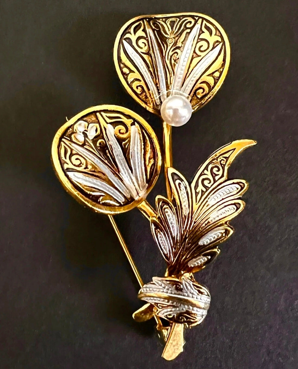 Brooch Spain Damascene Faux Pearl Brooch 24K GP 24/ LV11900014